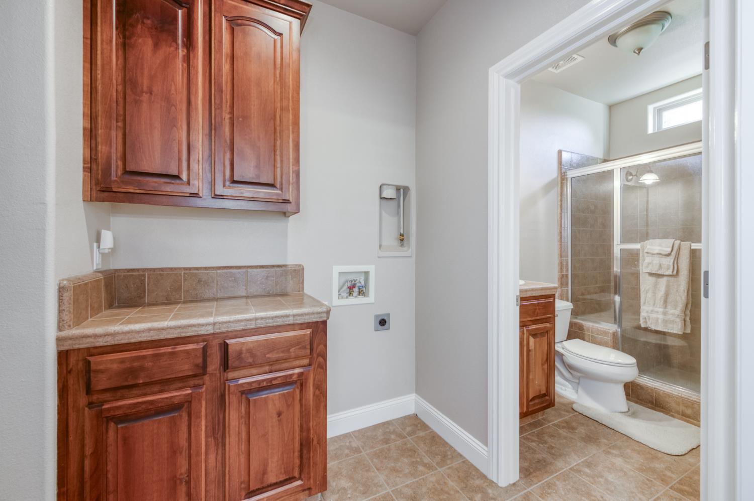 6125 Del Monte Court, Chowchilla, CA, 93610