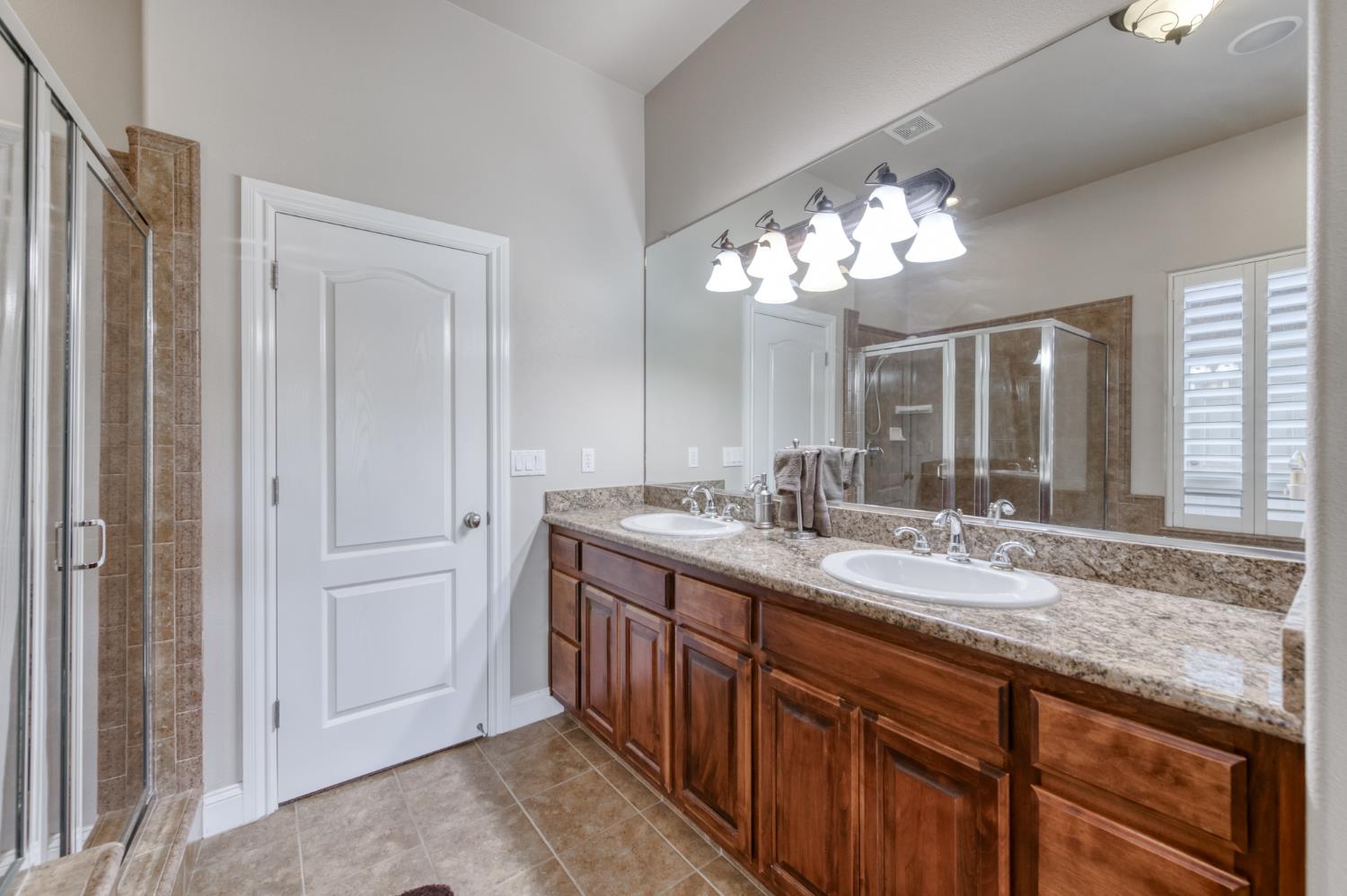 6125 Del Monte Court, Chowchilla, CA, 93610