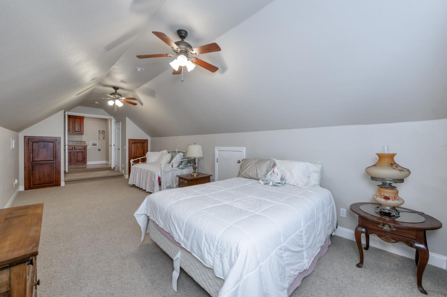 6125 Del Monte Court, Chowchilla, CA, 93610