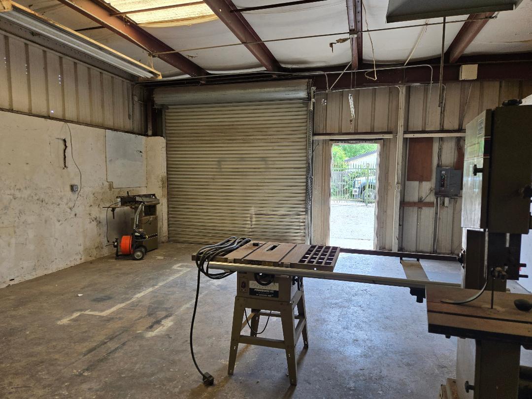 242 E Lewis Avenue, Fresno, CA, 93701