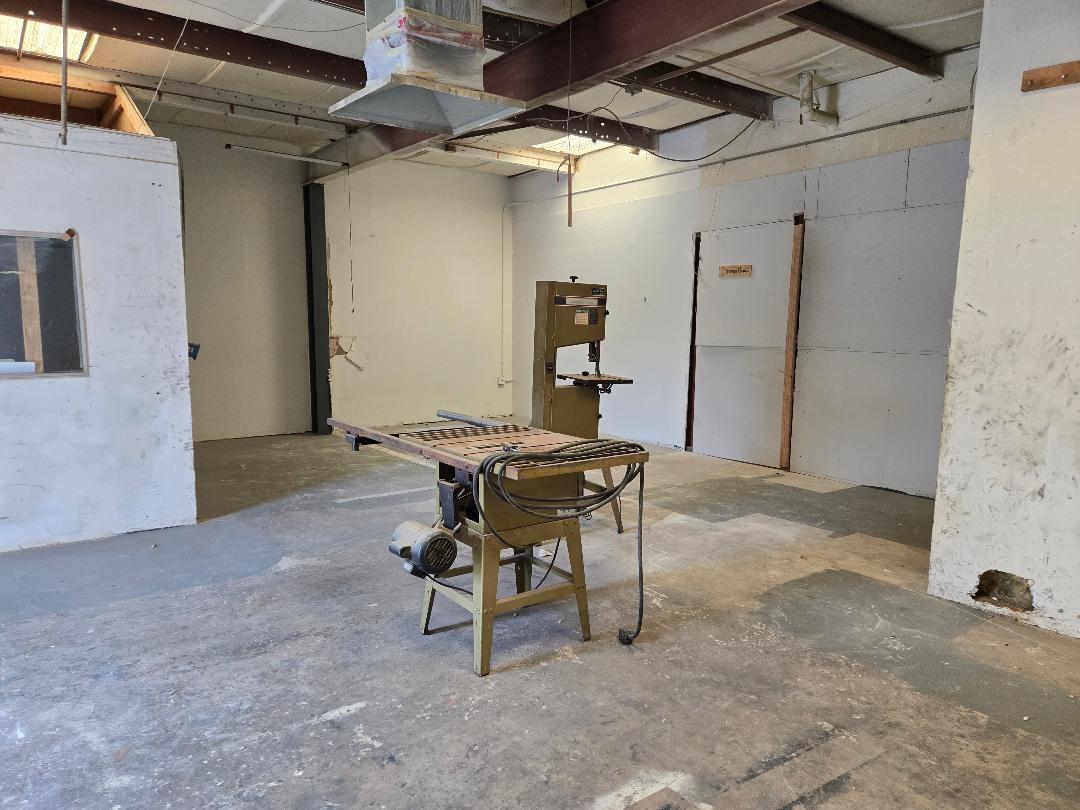 242 E Lewis Avenue, Fresno, CA, 93701