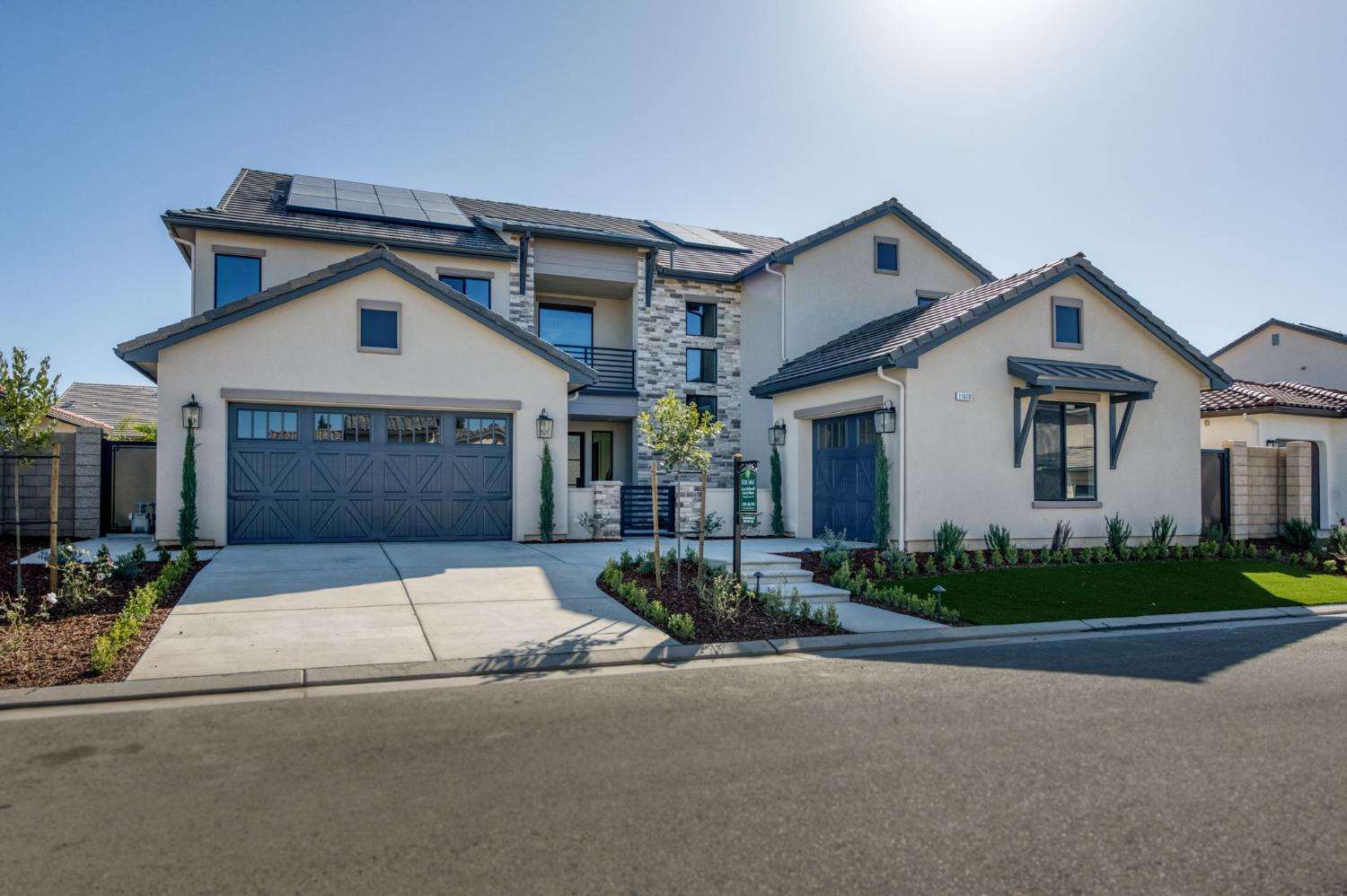 Single Family in Fresno - photo 3