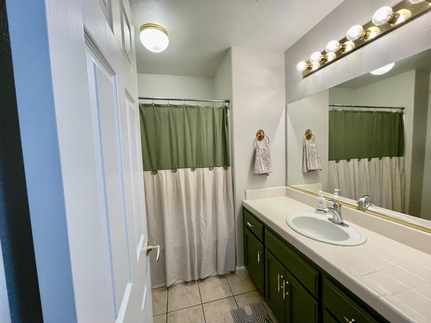 443 S Park Avenue, Kerman, CA, 93630