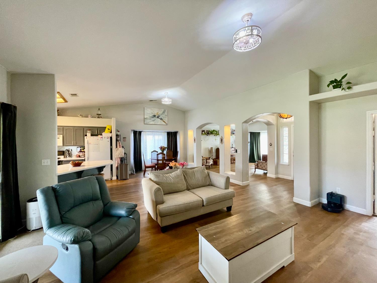 443 S Park Avenue, Kerman, CA, 93630