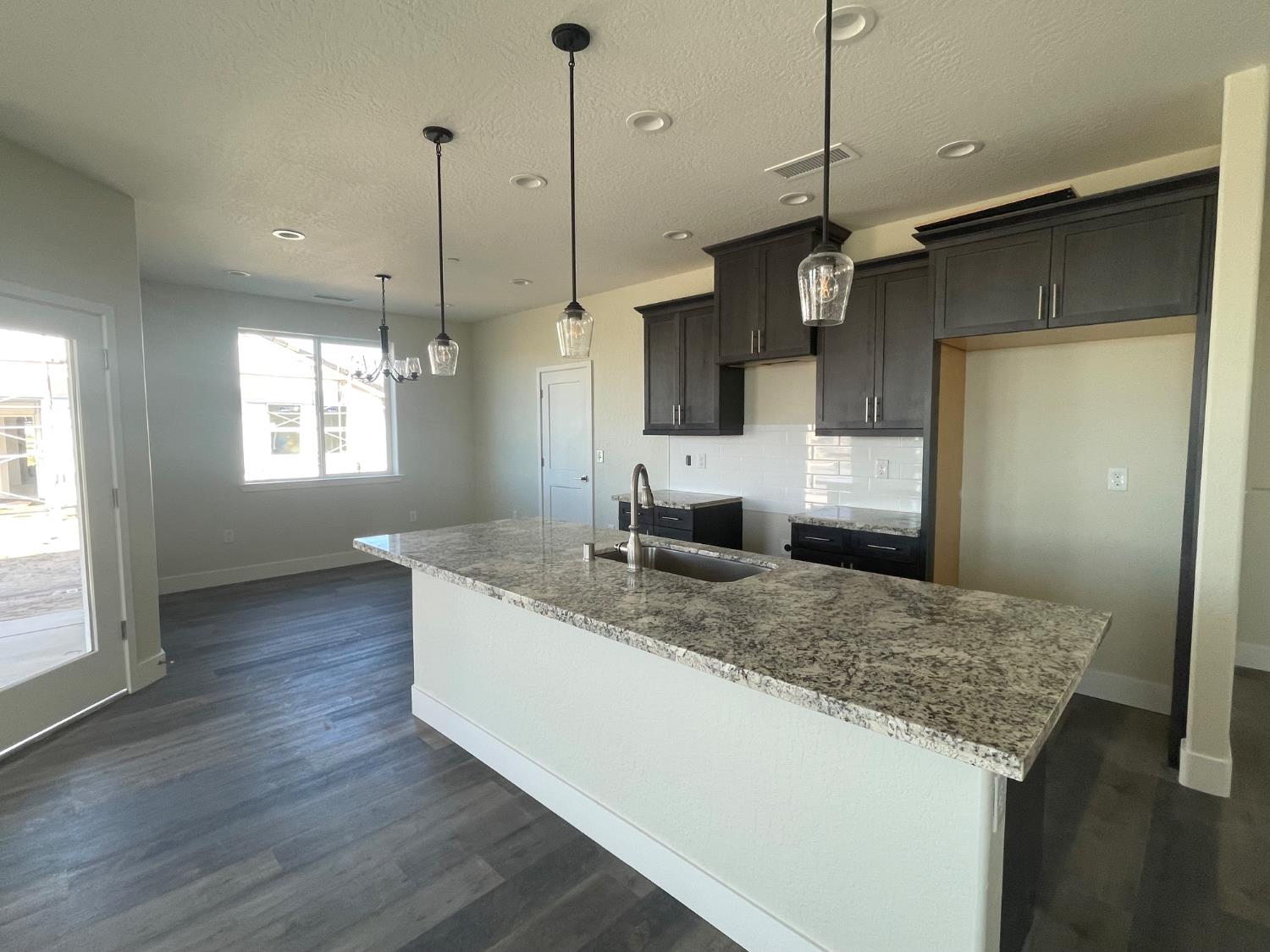 16220 West David Ave, Kerman, CA, 93630