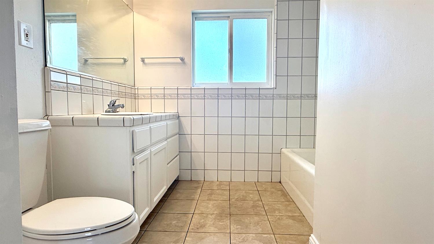 2335 N Douty Street, Hanford, CA, 93230