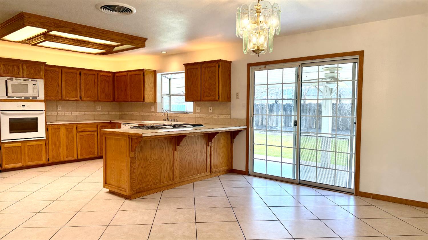 2335 N Douty Street, Hanford, CA, 93230