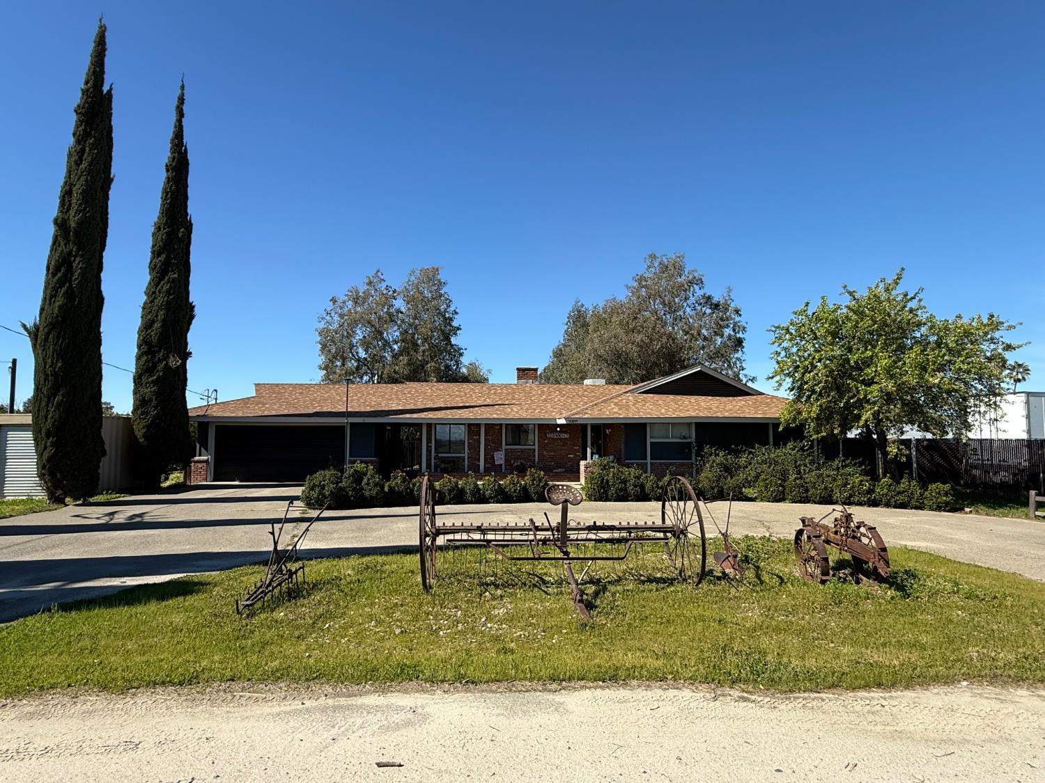 17617 W Belmont Avenue, Kerman, CA, 93630