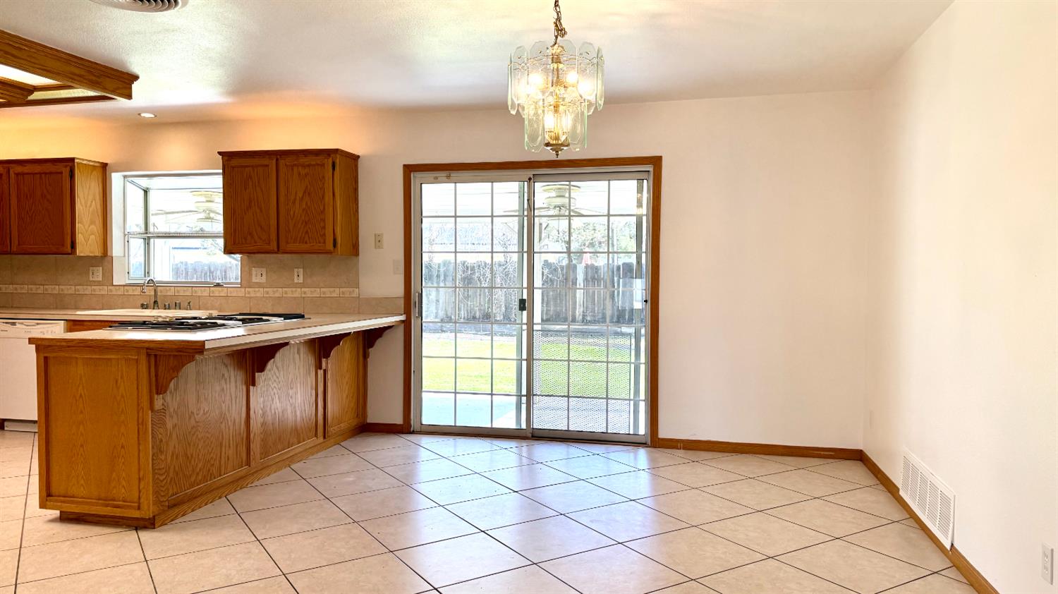 2335 N Douty Street, Hanford, CA, 93230