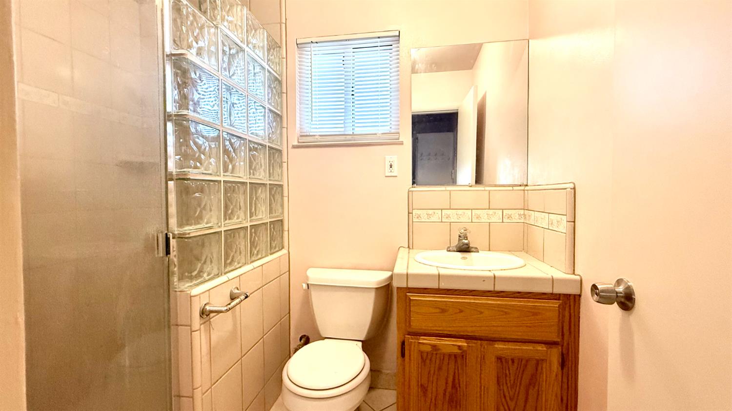 2335 N Douty Street, Hanford, CA, 93230