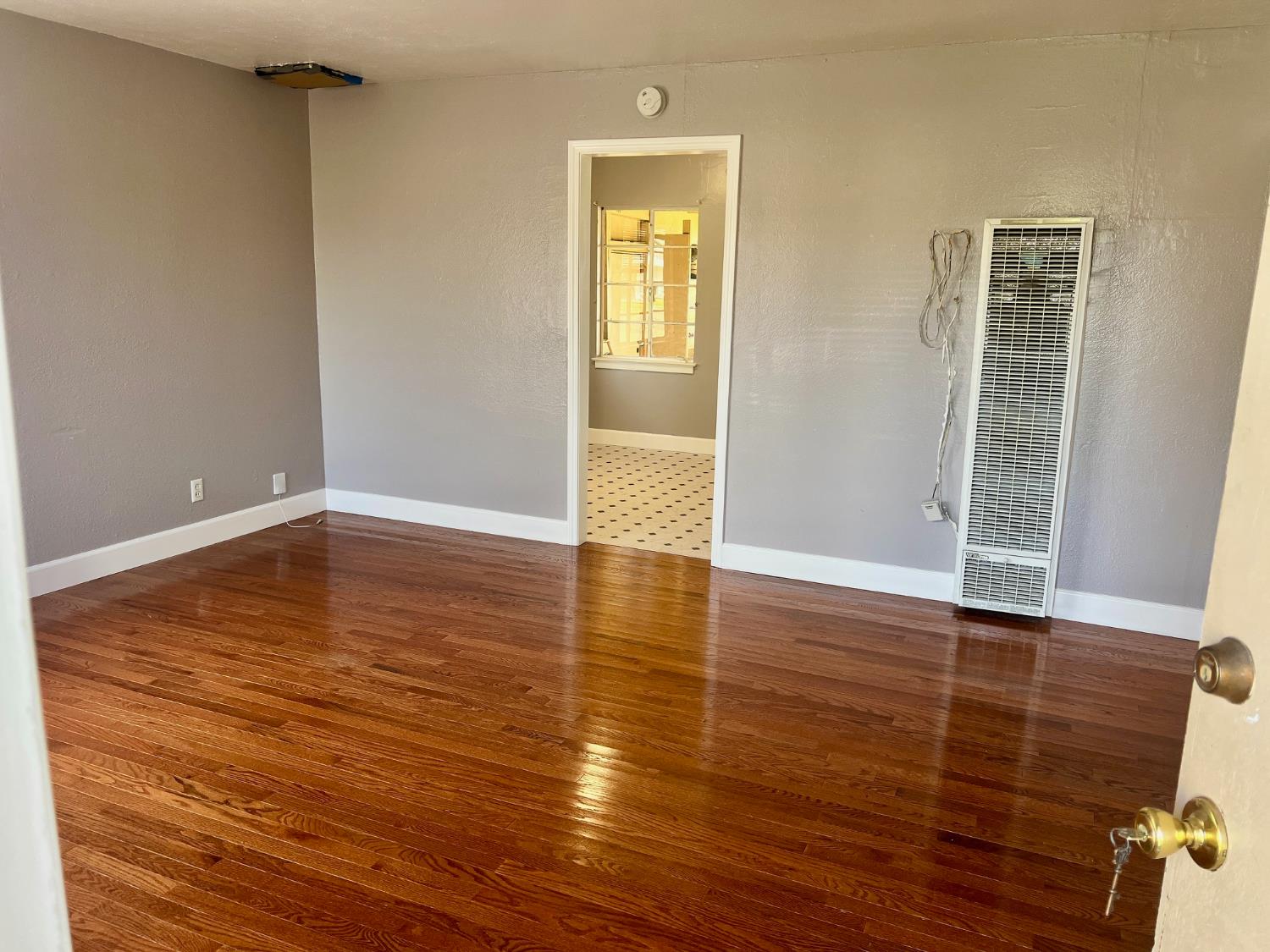 817 W Shields Avenue, Fresno, CA, 93705