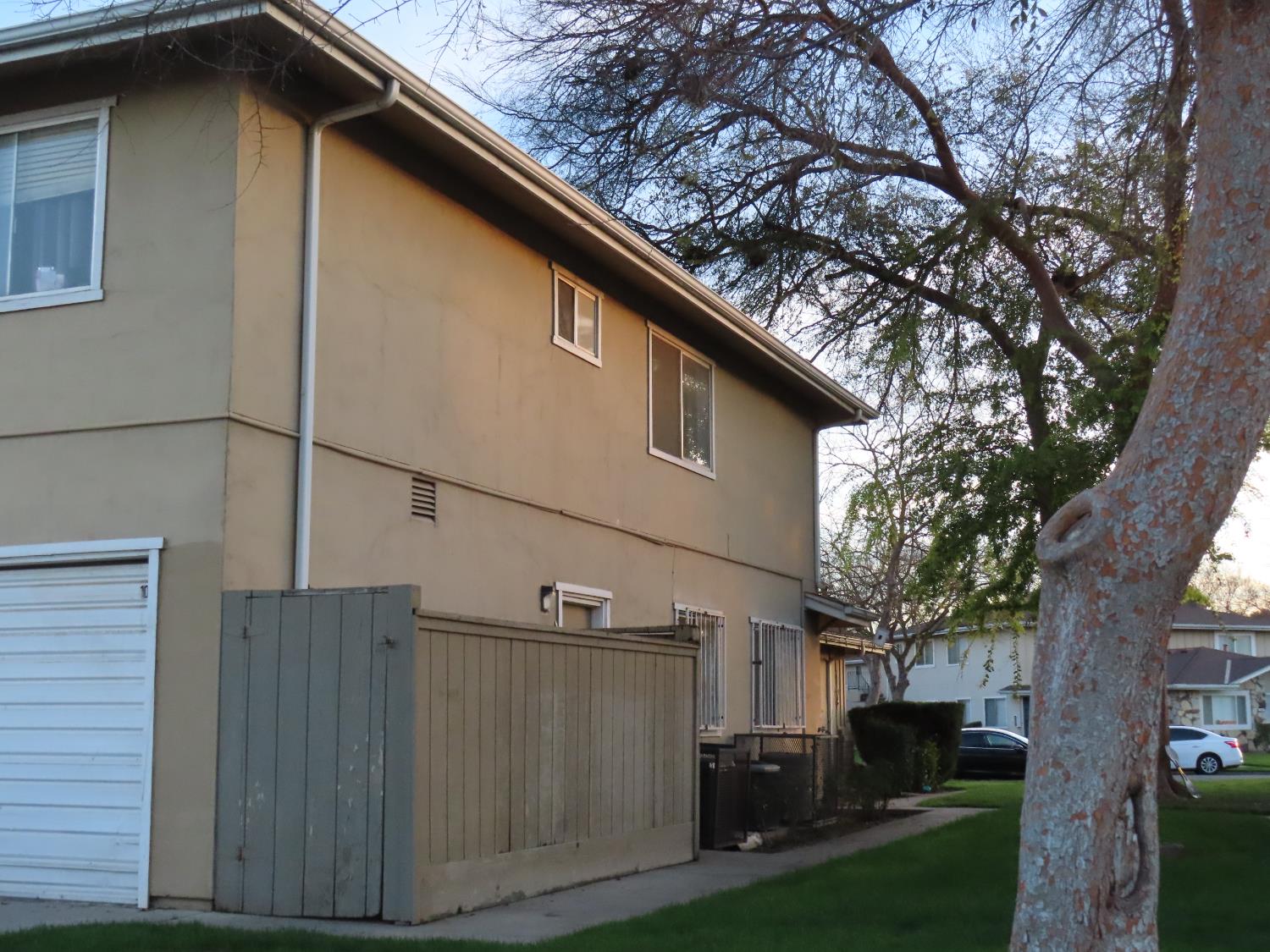 4960 N Holt Avenue UNIT&nbsp;103, Fresno, CA, 93705