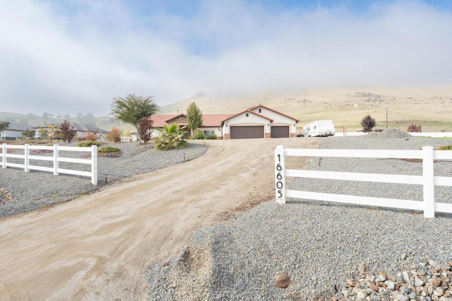 16605 Deer Creek Drive, Springville, CA, 93265