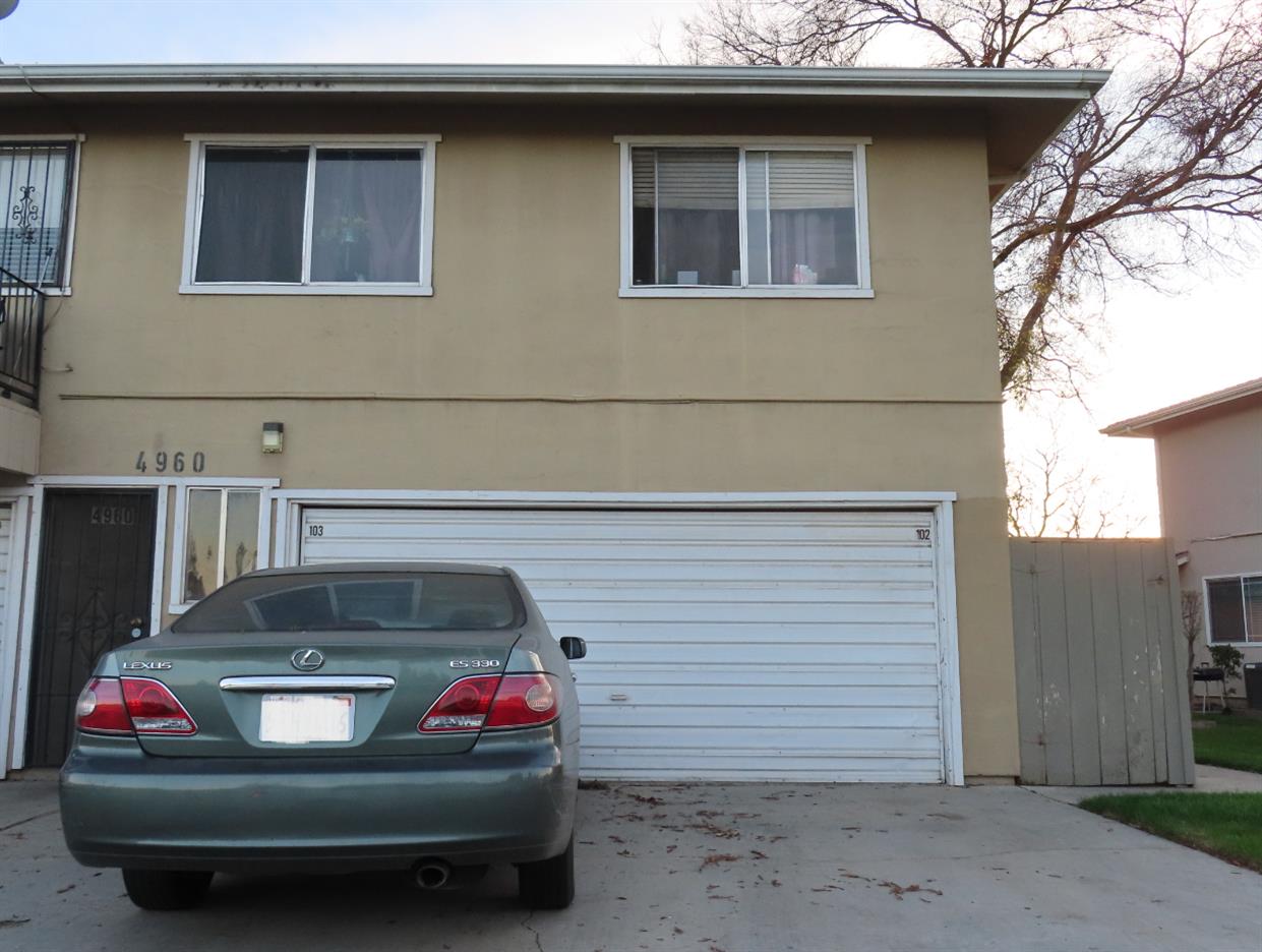 4960 N Holt Avenue UNIT&nbsp;103, Fresno, CA, 93705