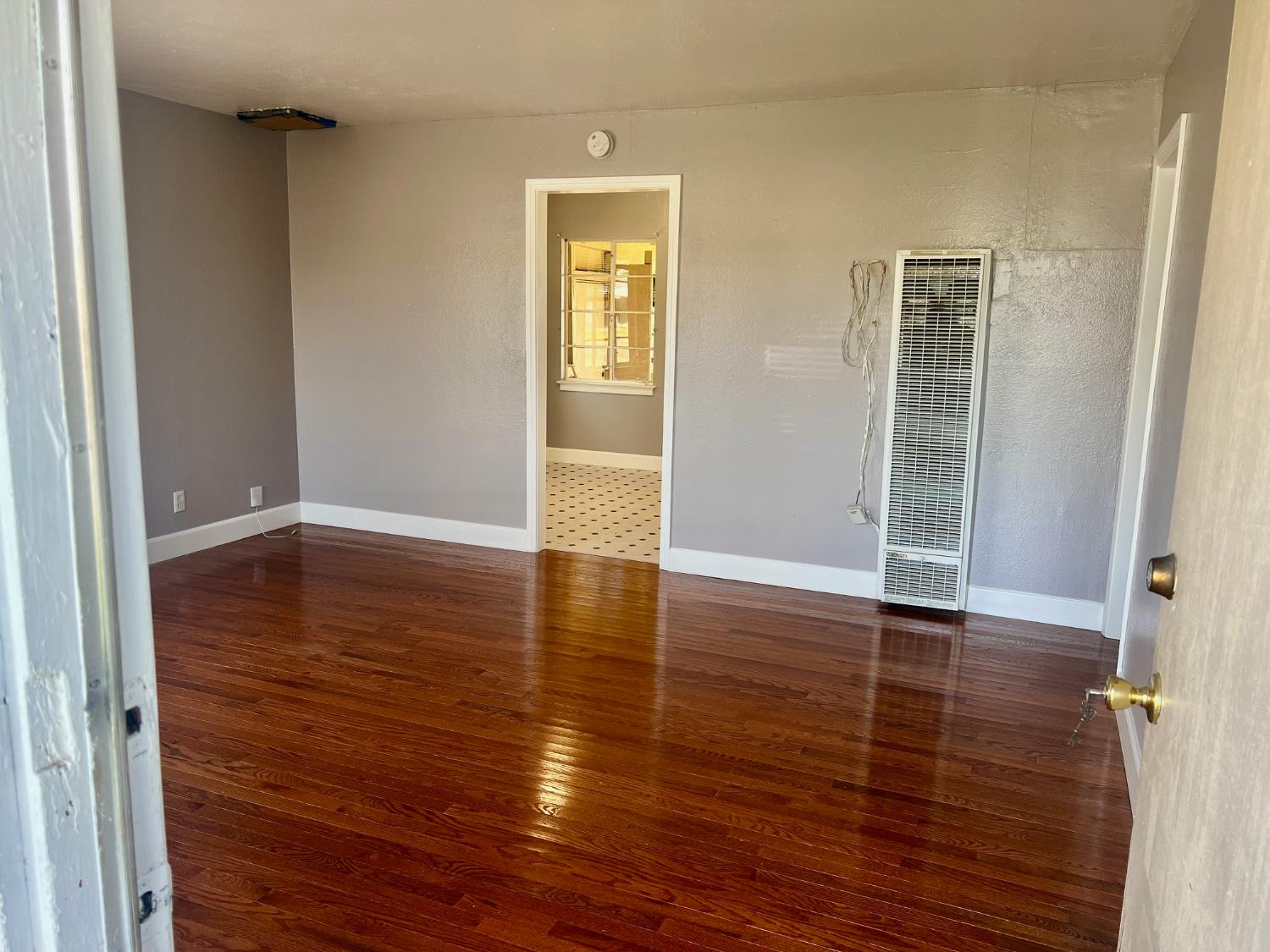 817 W Shields Avenue, Fresno, CA, 93705