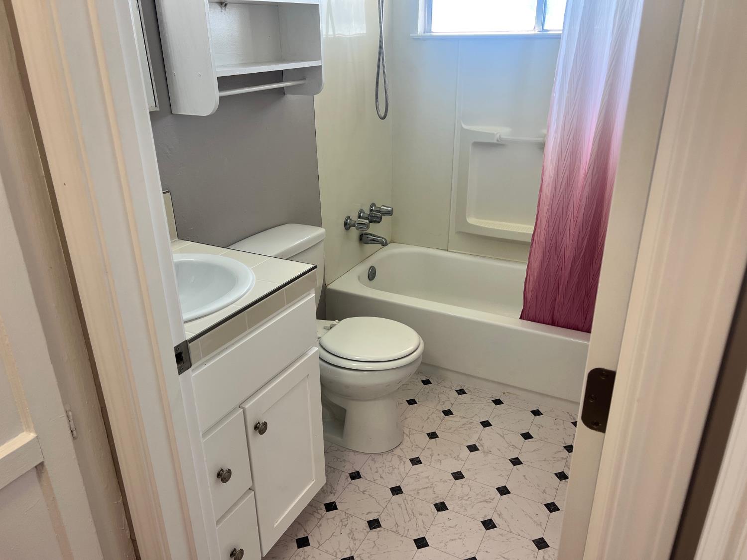 817 W Shields Avenue, Fresno, CA, 93705