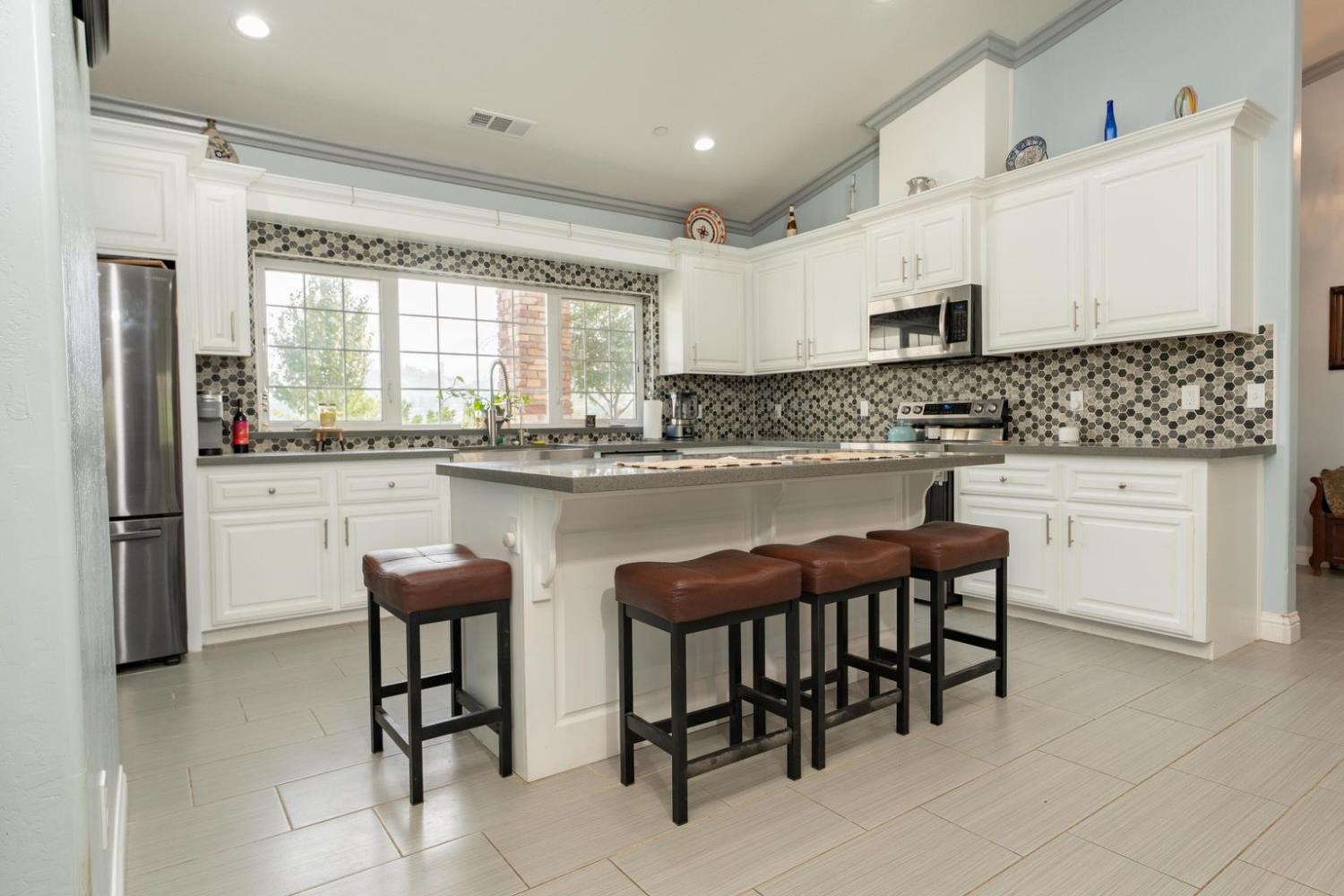 16605 Deer Creek Drive, Springville, CA, 93265