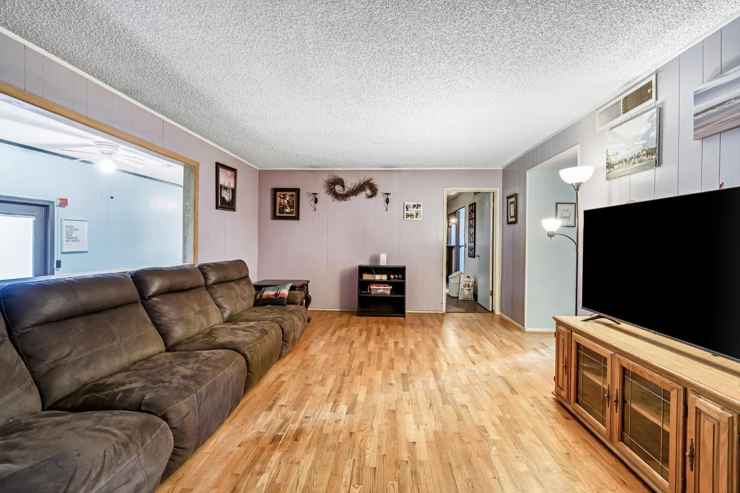 3495 E Dakota, Fresno, CA, 93726