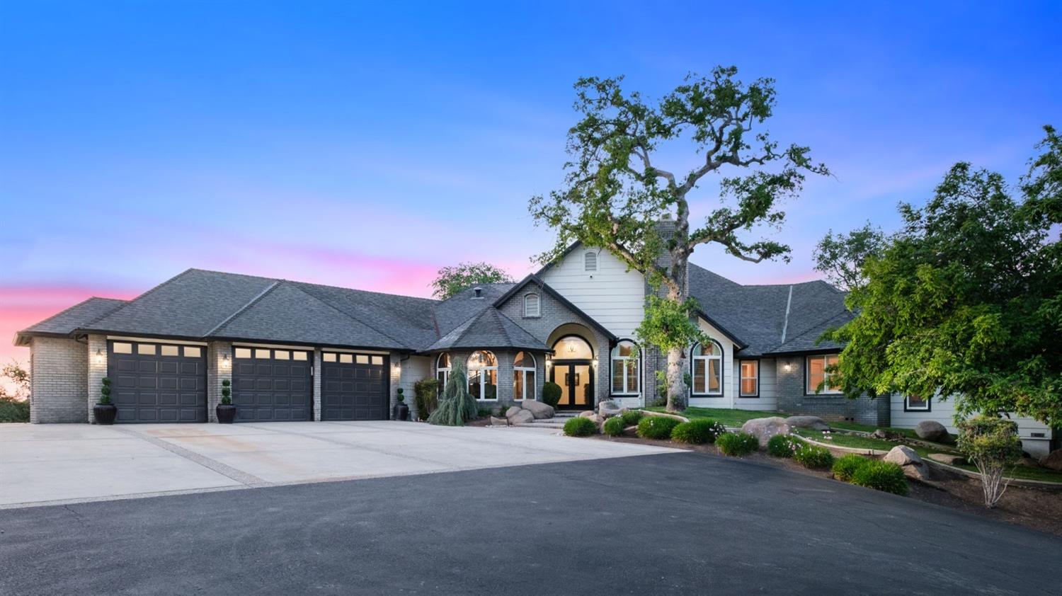 11350 N Glencastle Way, Fresno, CA, 93730