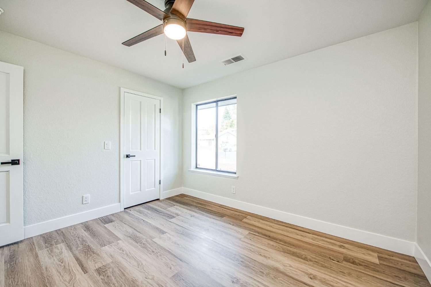 8453 N 1st Street, Fresno, CA, 93720