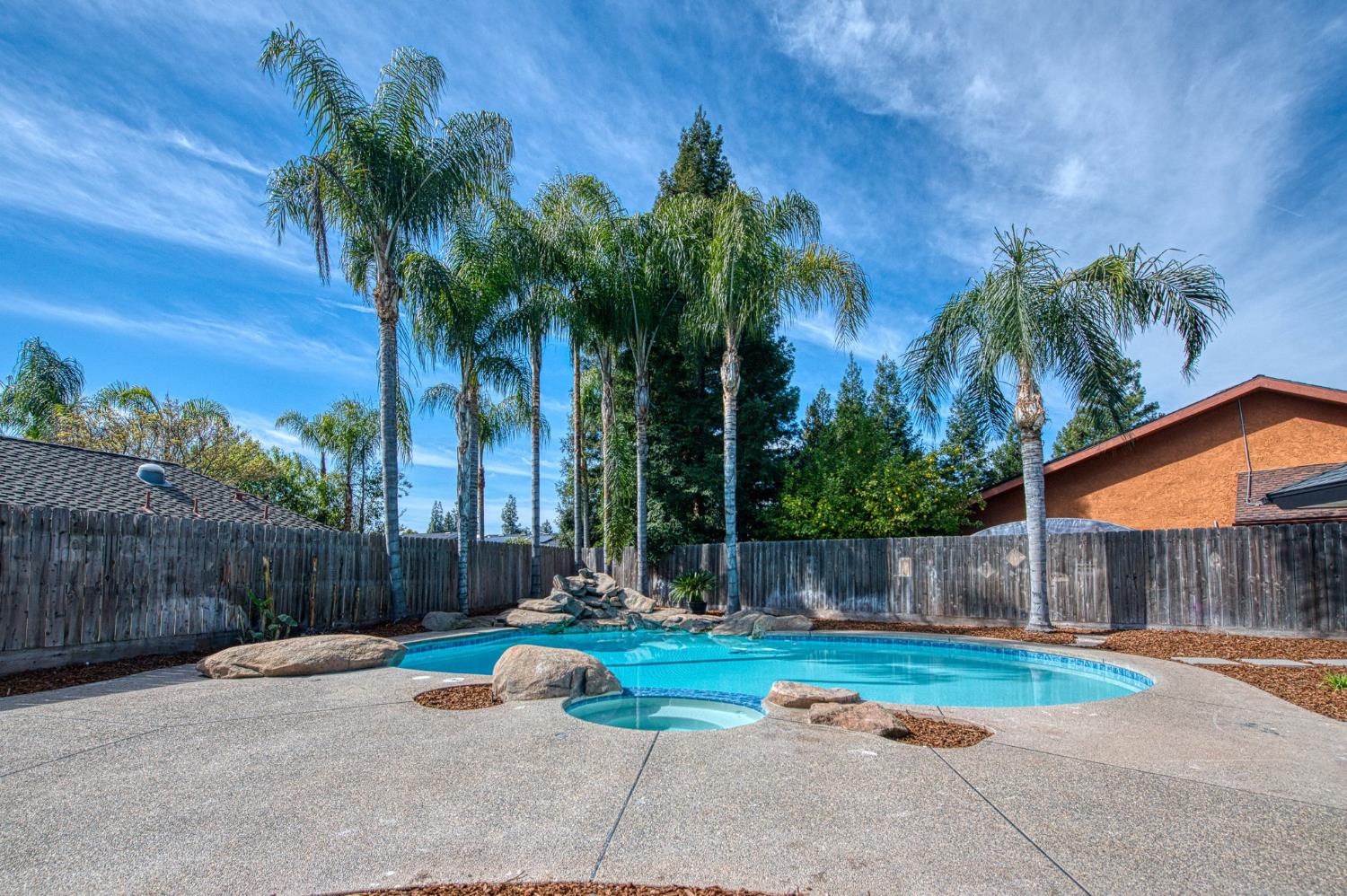 8453 N 1st Street, Fresno, CA, 93720