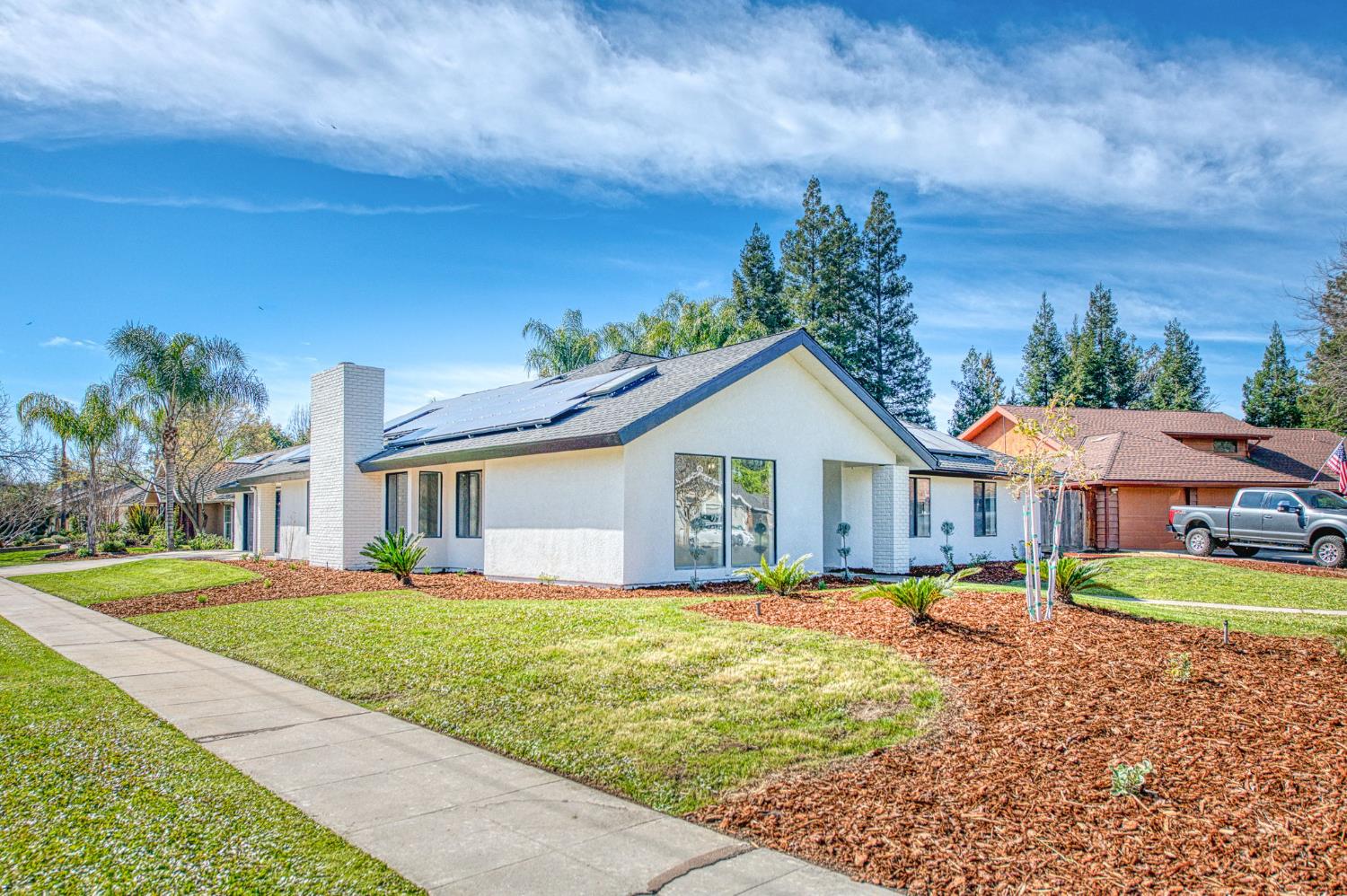 8453 N 1st Street, Fresno, CA, 93720