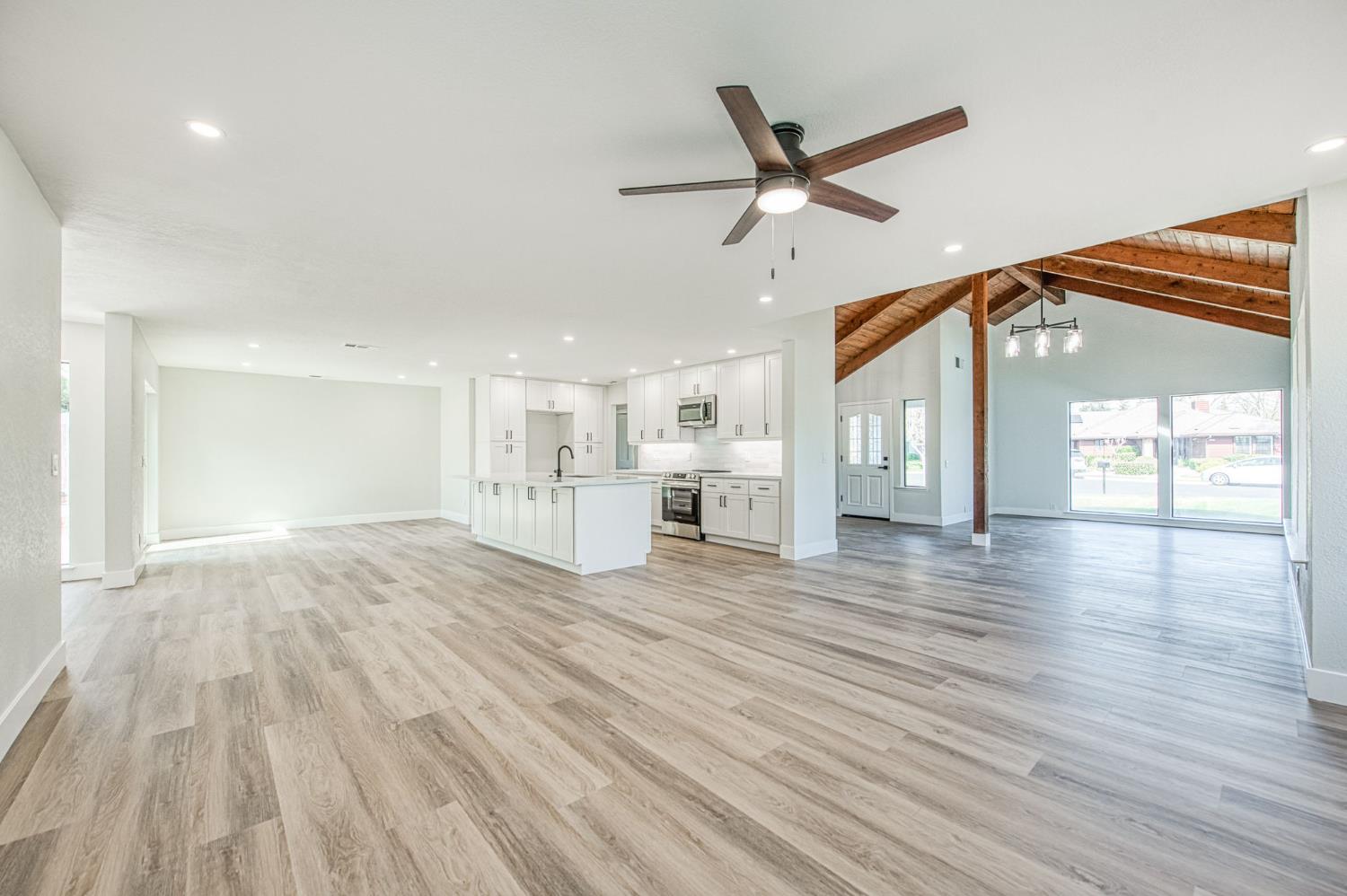 8453 N 1st Street, Fresno, CA, 93720