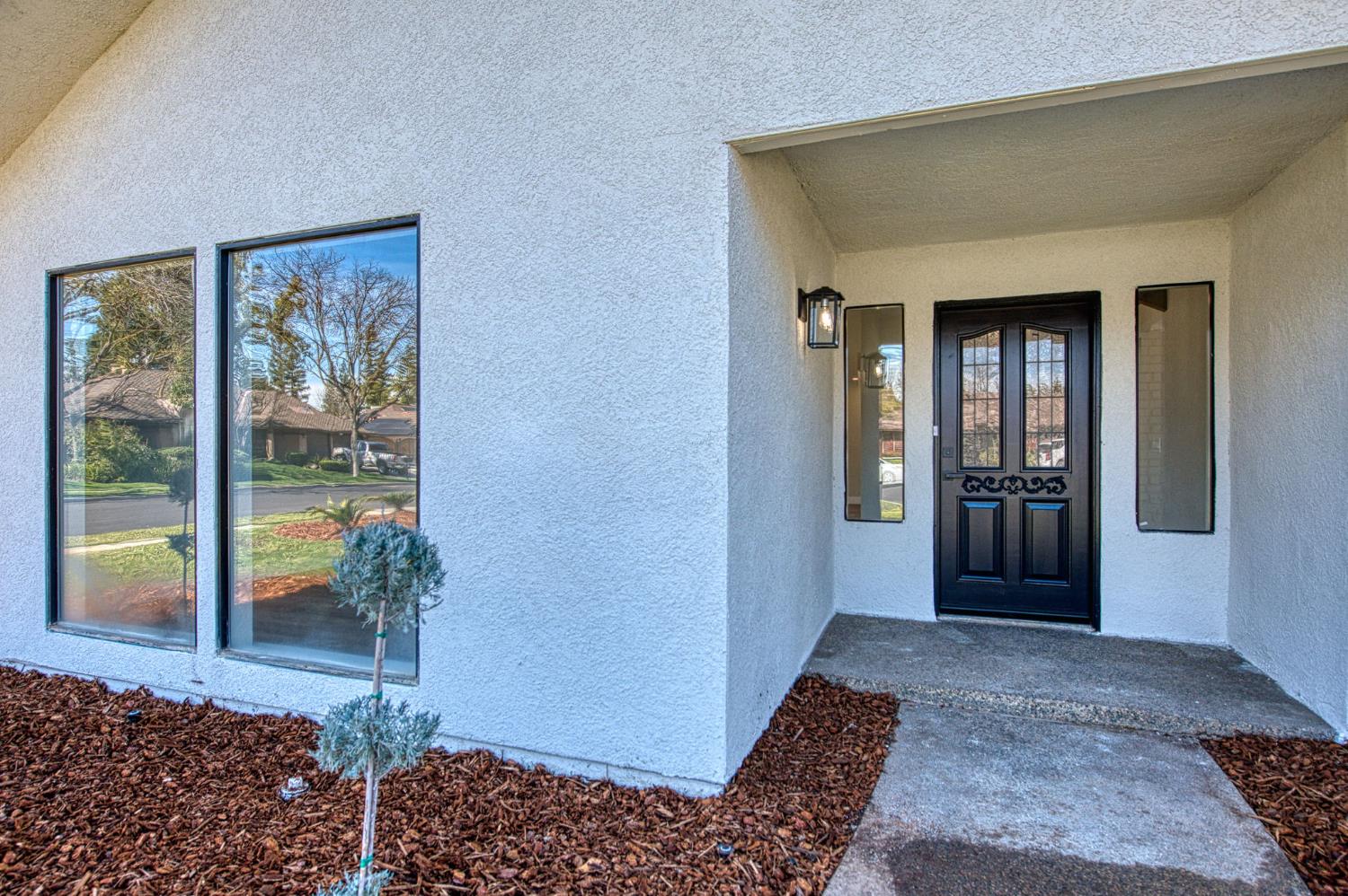 8453 N 1st Street, Fresno, CA, 93720