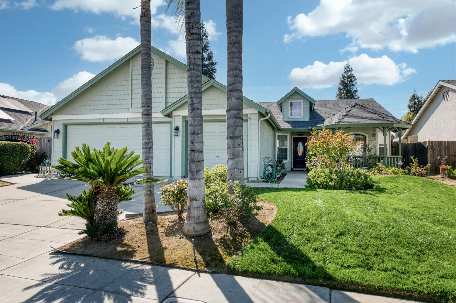 Single Family in Fresno - photo 2