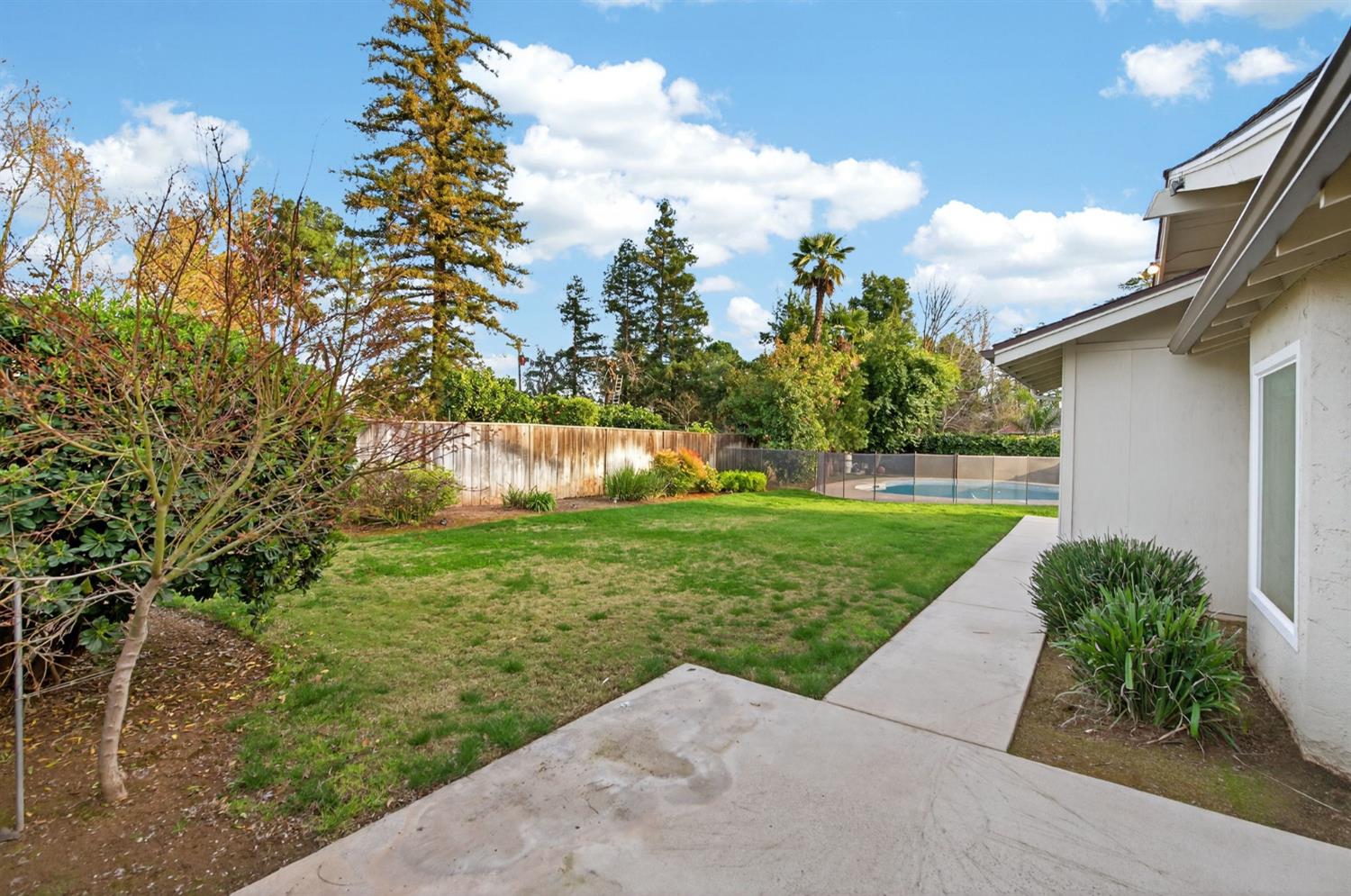 2805 W Spruce Avenue, Fresno, CA, 93711