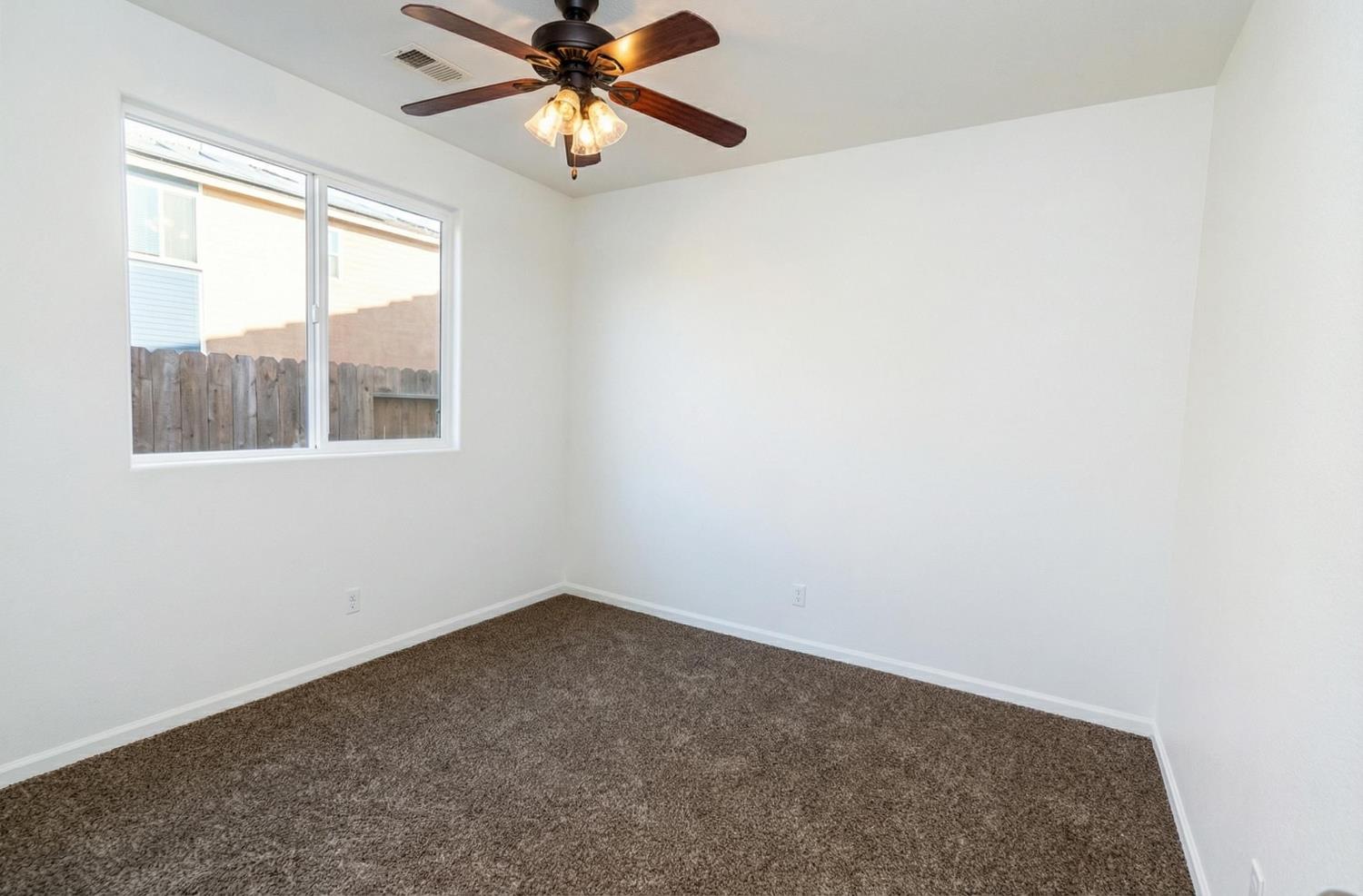 1043 La Jolla Avenue, Clovis, CA, 93619