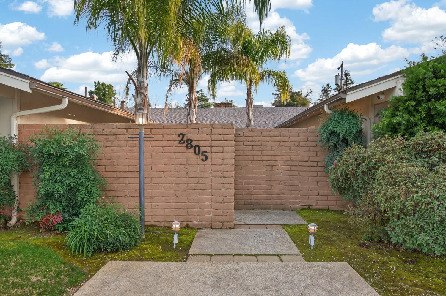 2805 W Spruce Avenue, Fresno, CA, 93711