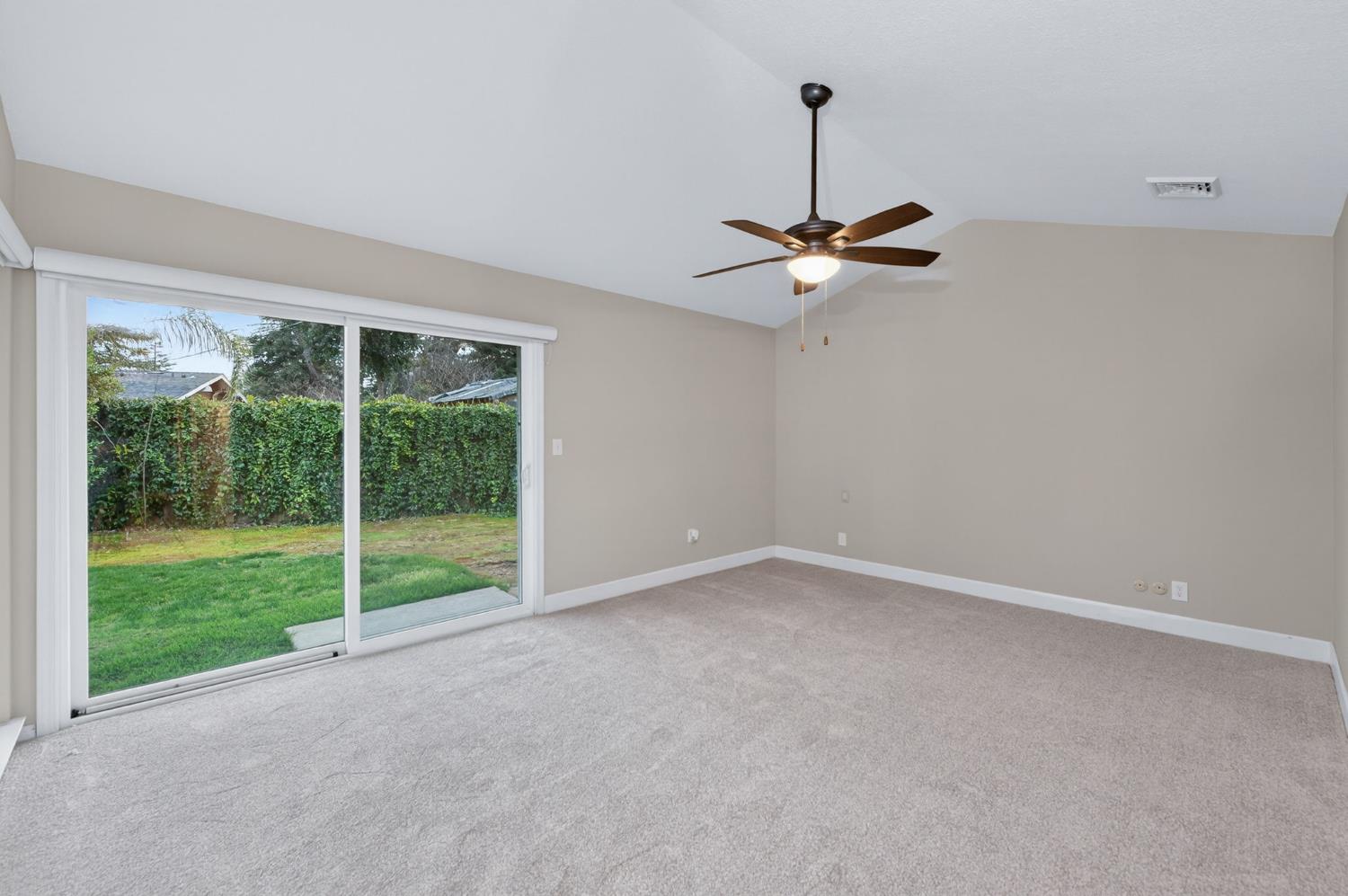 2805 W Spruce Avenue, Fresno, CA, 93711