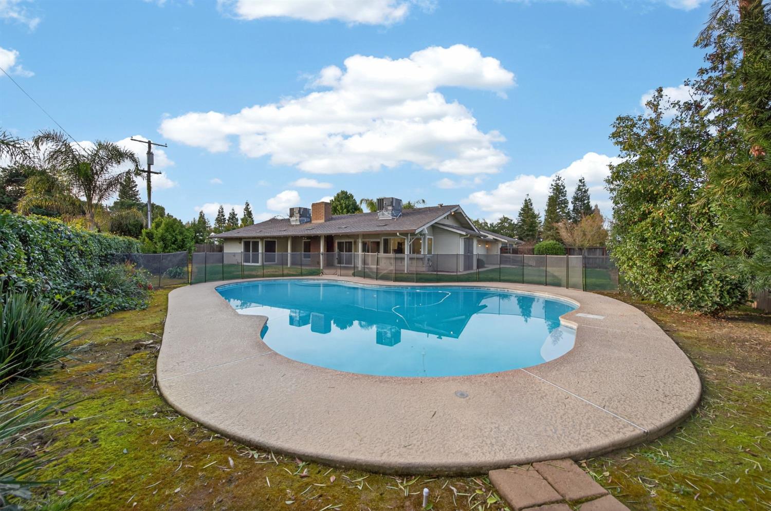 2805 W Spruce Avenue, Fresno, CA, 93711