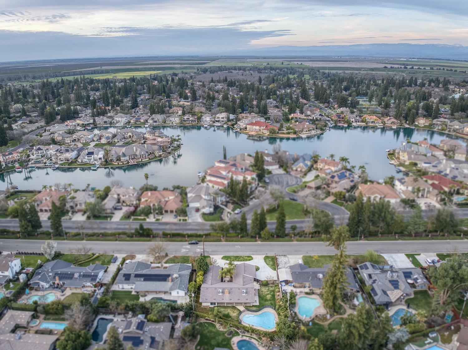 2805 W Spruce Avenue, Fresno, CA, 93711