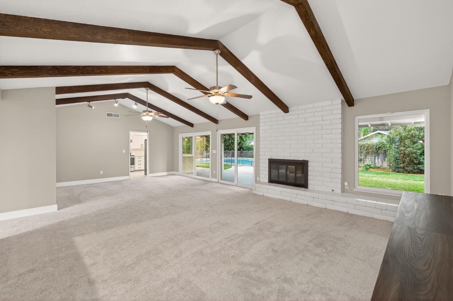 2805 W Spruce Avenue, Fresno, CA, 93711