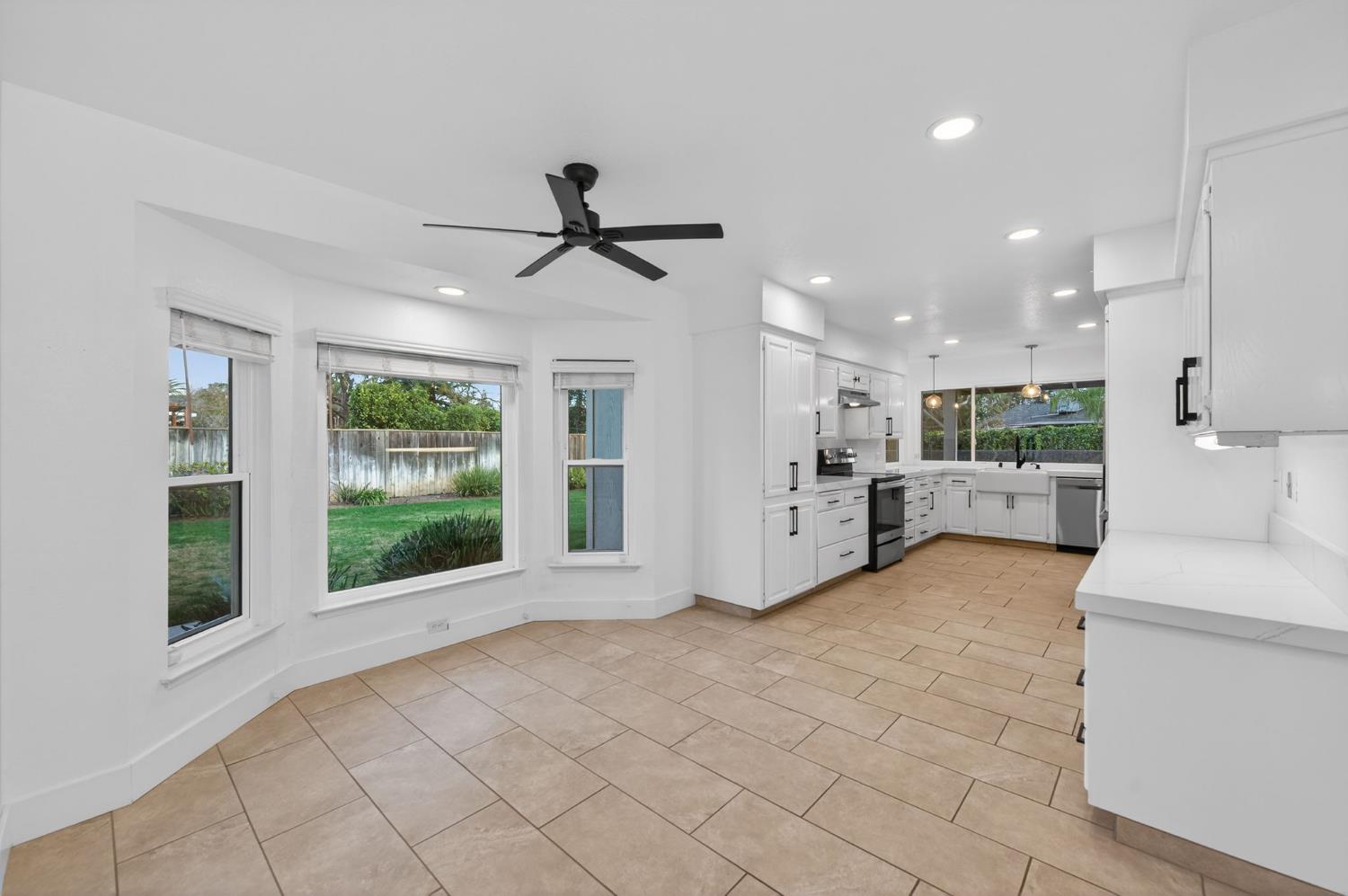 2805 W Spruce Avenue, Fresno, CA, 93711