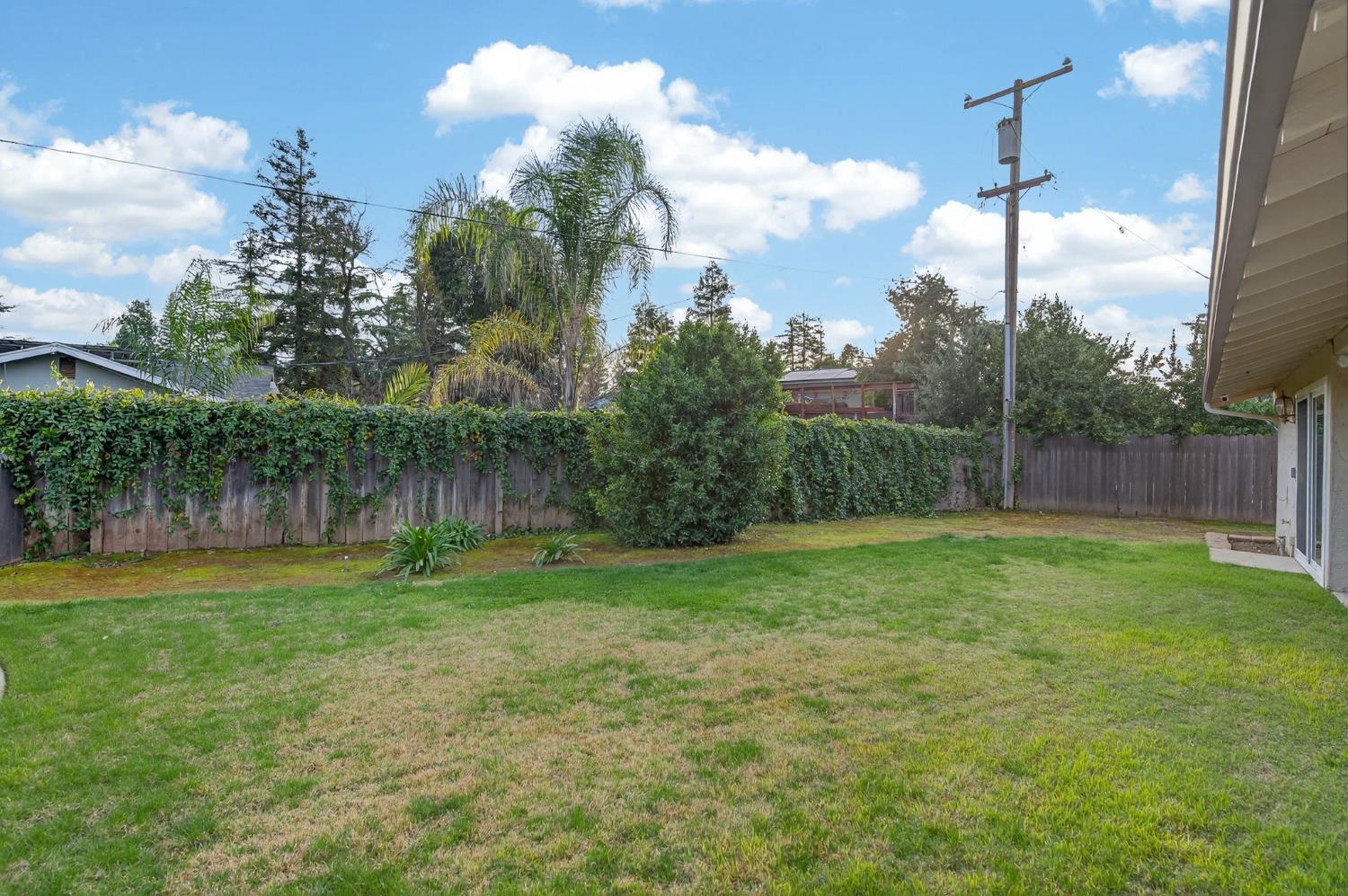 2805 W Spruce Avenue, Fresno, CA, 93711
