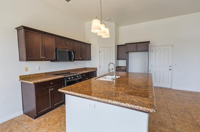 1043 La Jolla Avenue, Clovis, CA, 93619