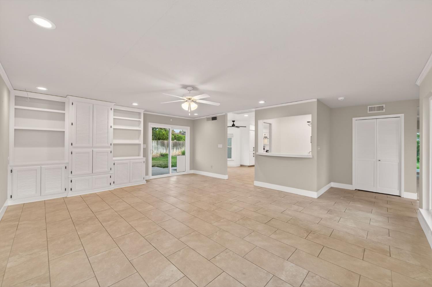 2805 W Spruce Avenue, Fresno, CA, 93711