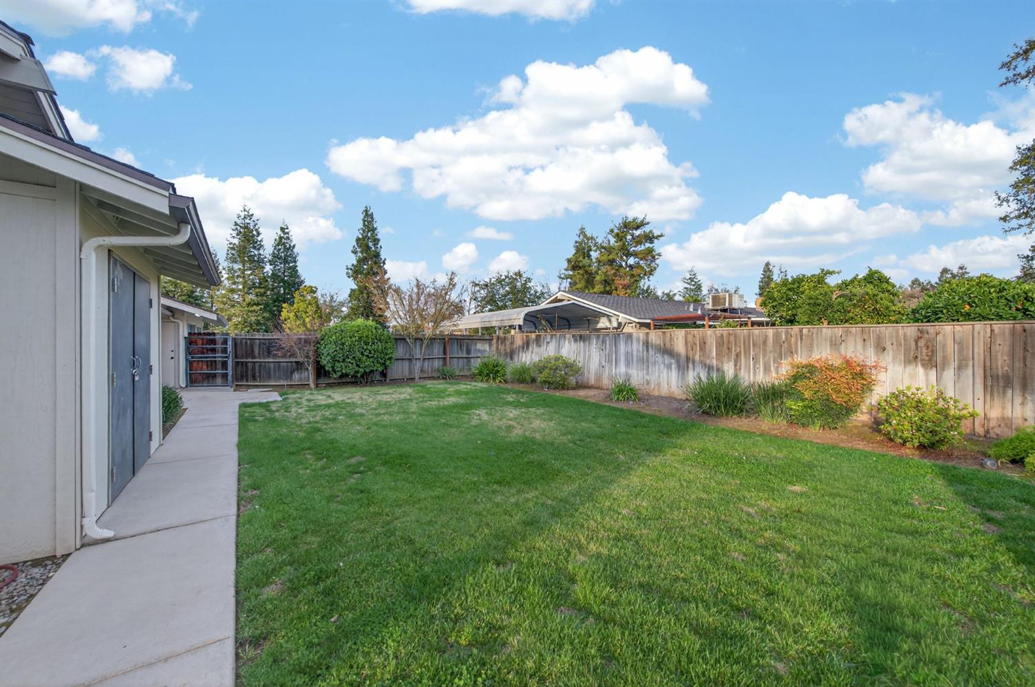 2805 W Spruce Avenue, Fresno, CA, 93711