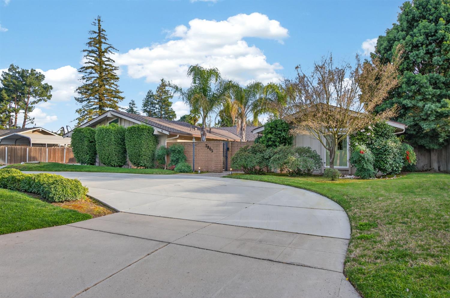 2805 W Spruce Avenue, Fresno, CA, 93711