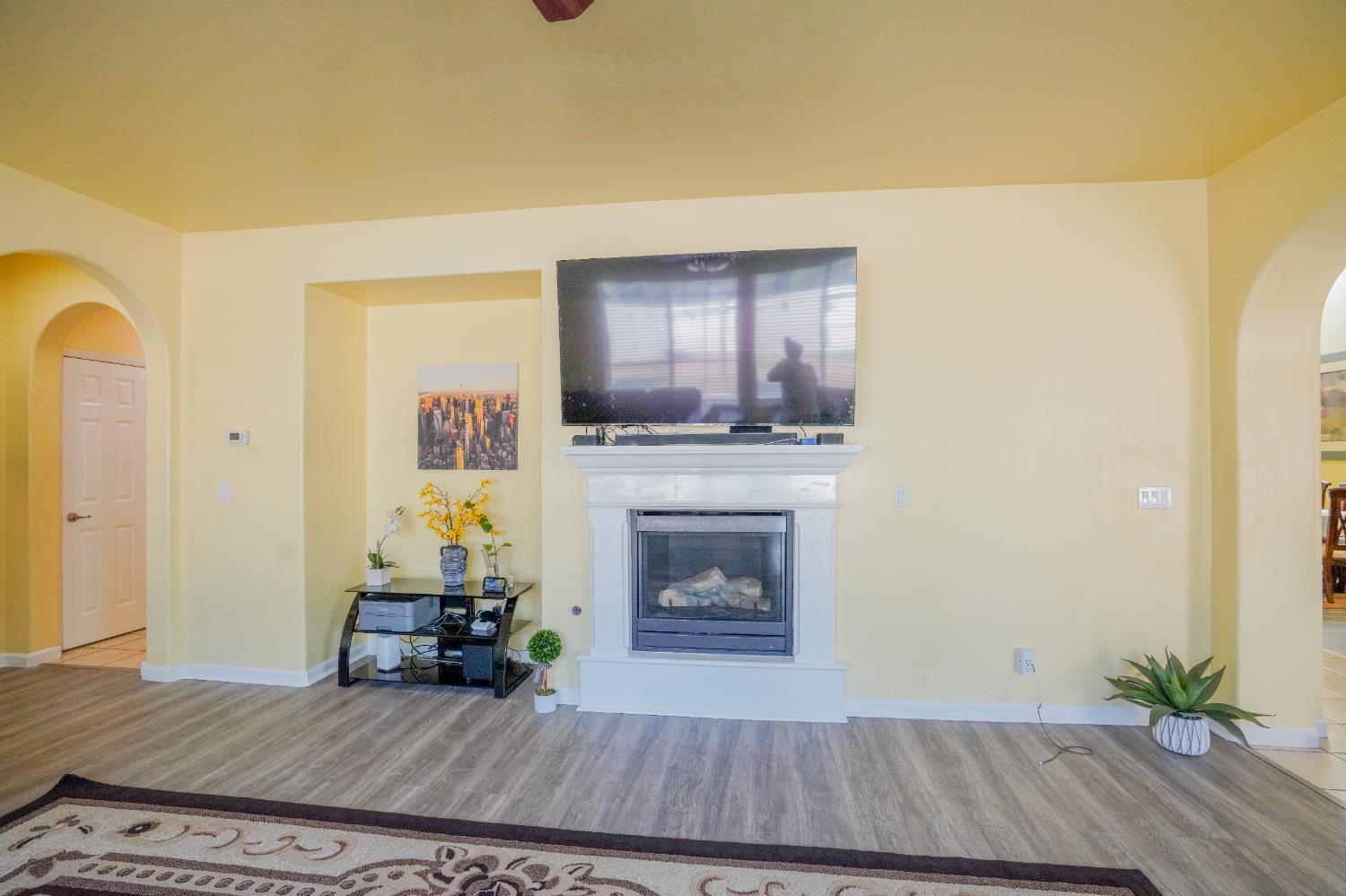 Single Family in Fresno - photo 3