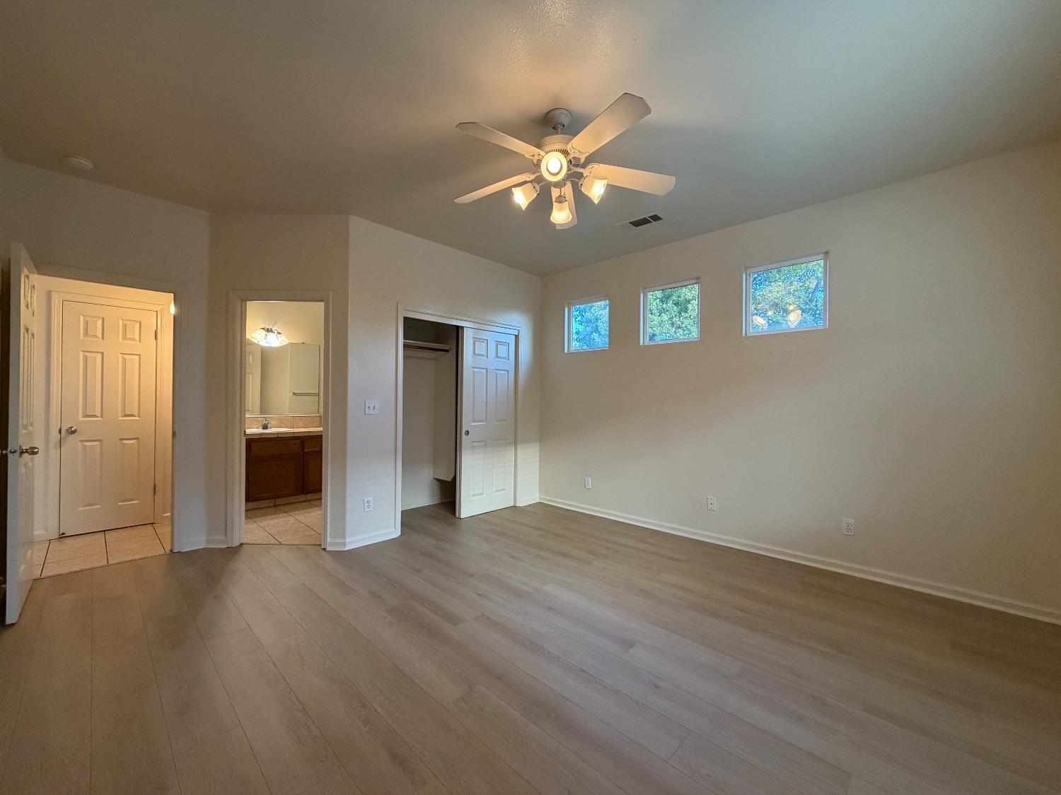 4723 W Clinton Avenue UNIT&nbsp;101, Fresno, CA, 93722