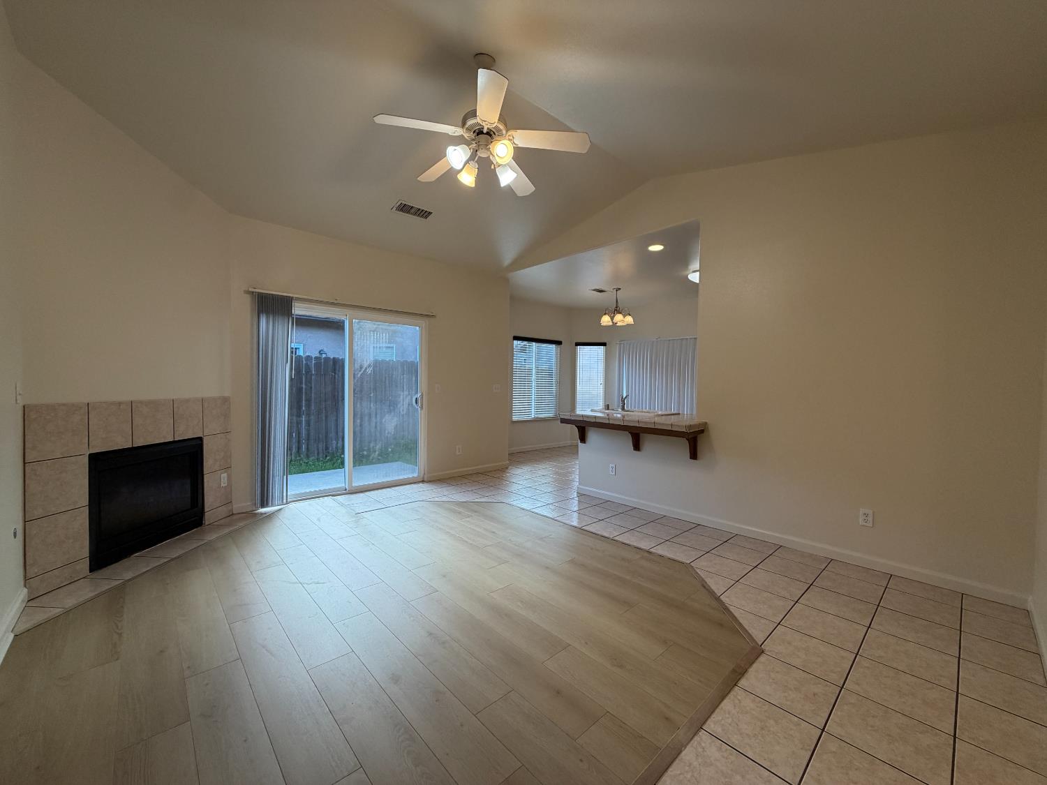 4723 W Clinton Avenue UNIT&nbsp;101, Fresno, CA, 93722