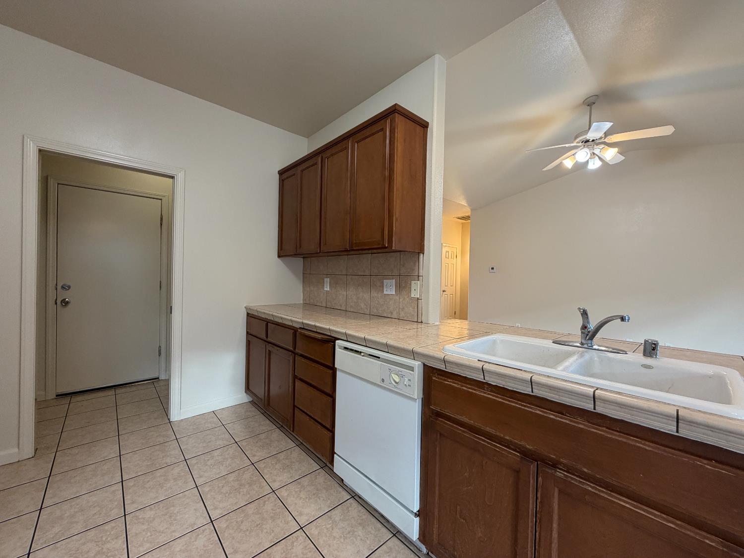4723 W Clinton Avenue UNIT&nbsp;101, Fresno, CA, 93722