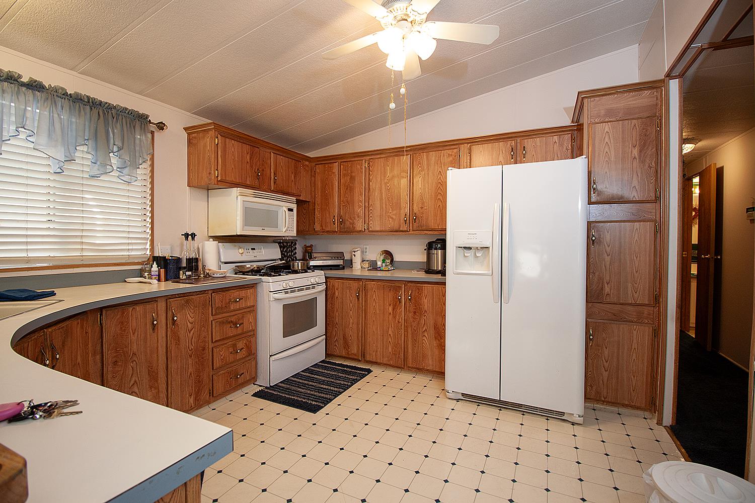 221 W Herndon Avenue UNIT&nbsp;206, Fresno, CA, 93650