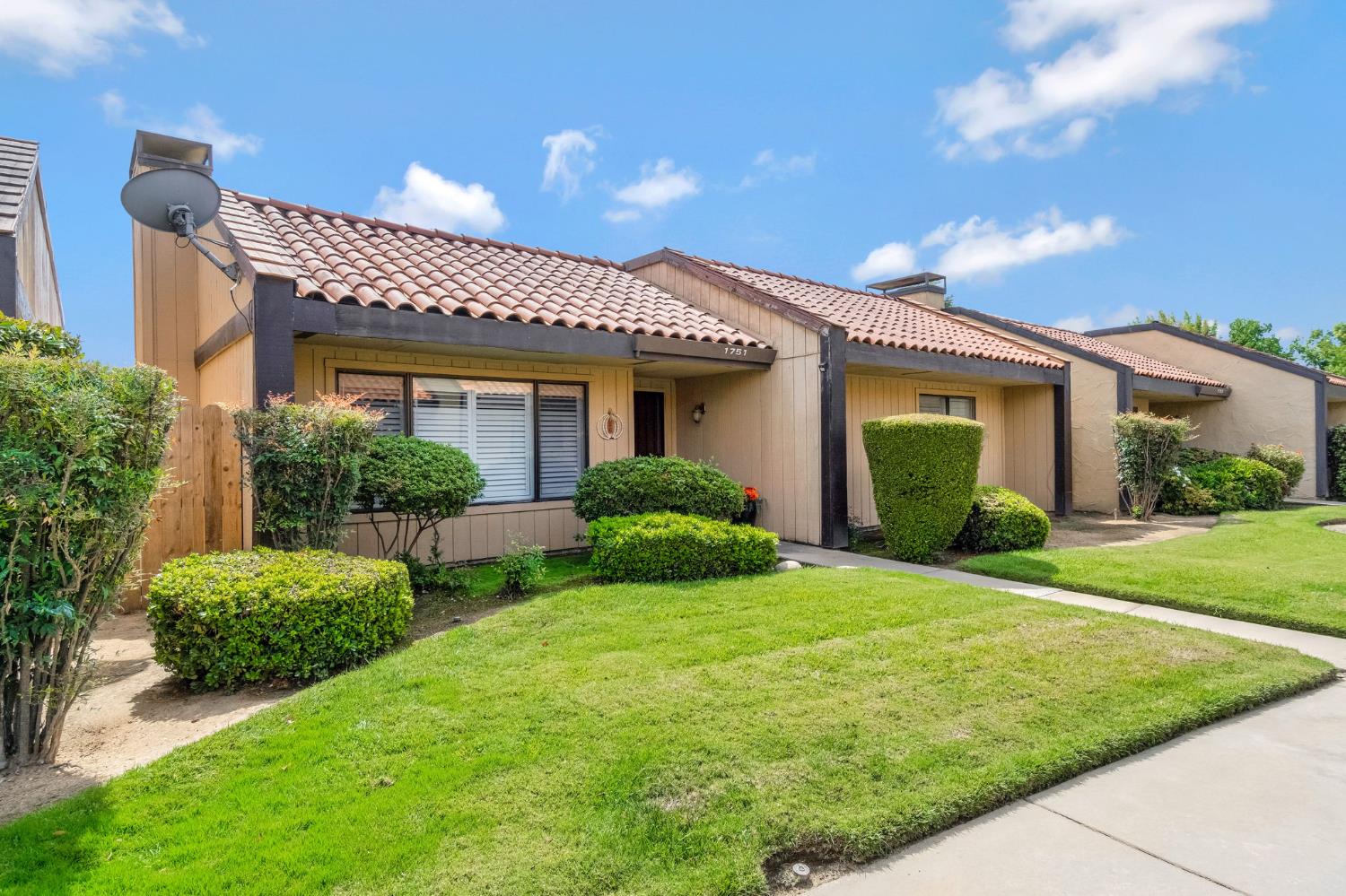 Single Family in Fresno - photo 2