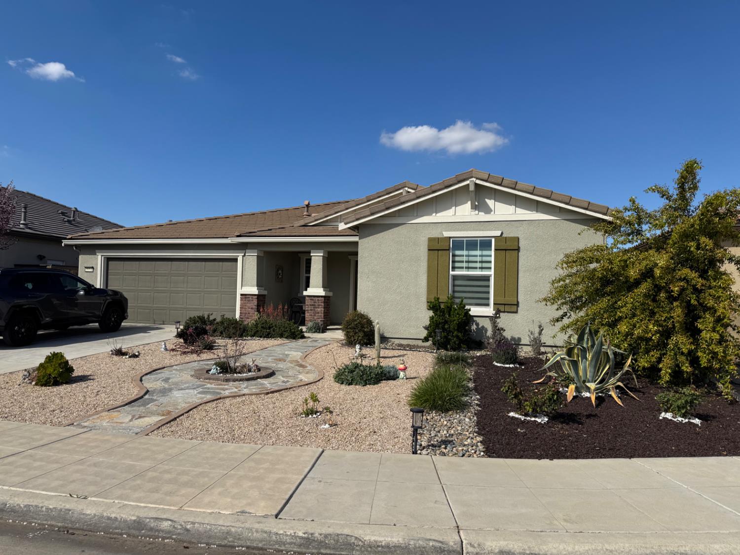 Single Family in Fresno - photo 2