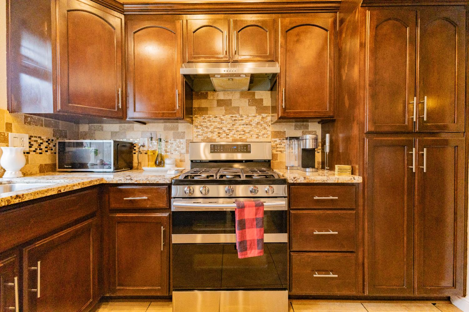 3806 N Cleo, Fresno, CA, 93722